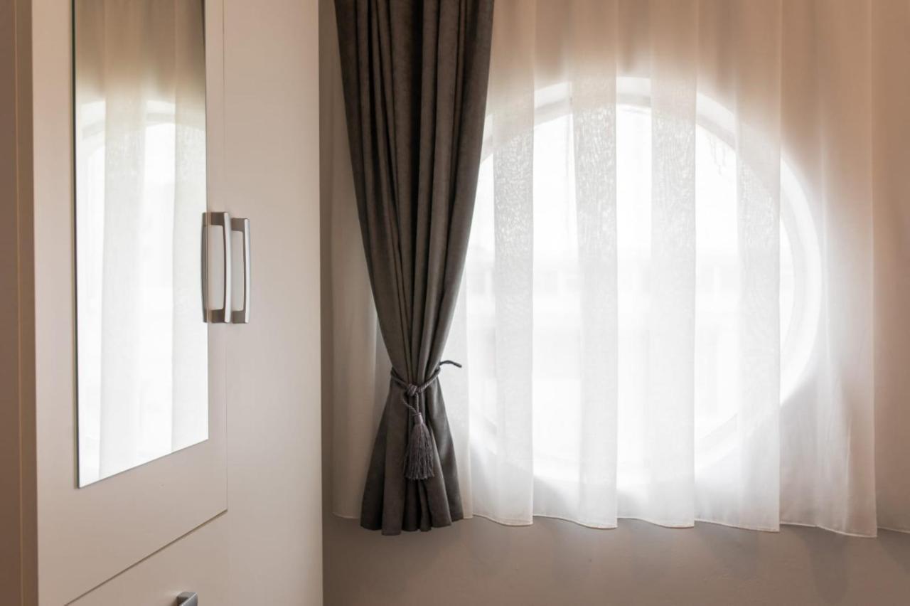 Four Roses Bed & Breakfast Zagreb Exterior foto