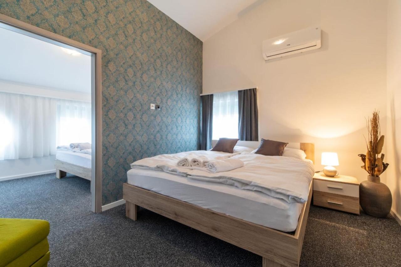 Four Roses Bed & Breakfast Zagreb Exterior foto
