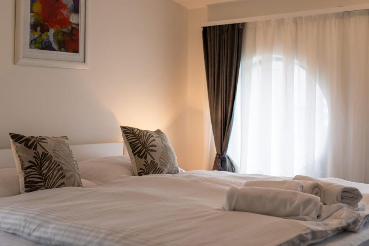 Four Roses Bed & Breakfast Zagreb Exterior foto