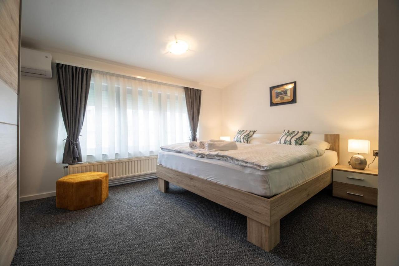 Four Roses Bed & Breakfast Zagreb Exterior foto