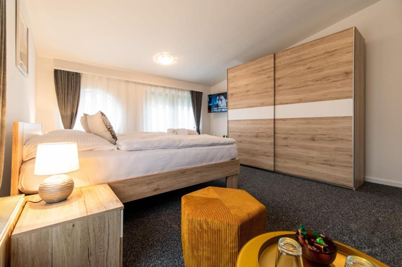 Four Roses Bed & Breakfast Zagreb Exterior foto